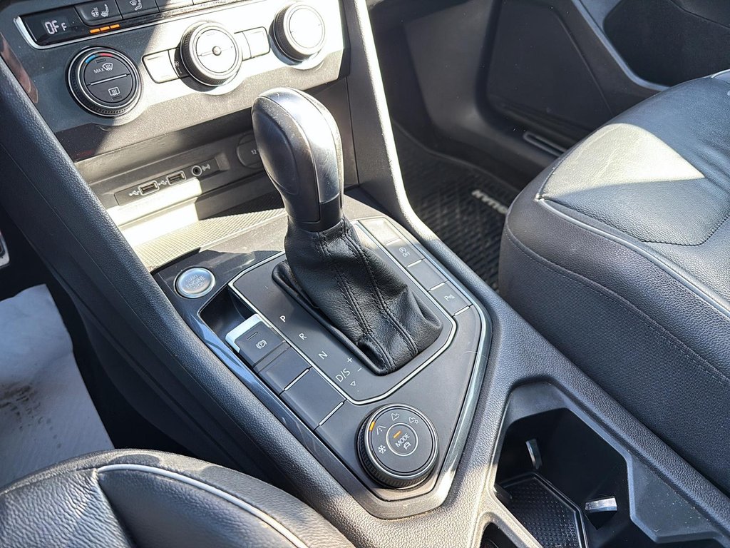 2020 Volkswagen Tiguan Highline in Drummondville, Quebec - 19 - w1024h768px
