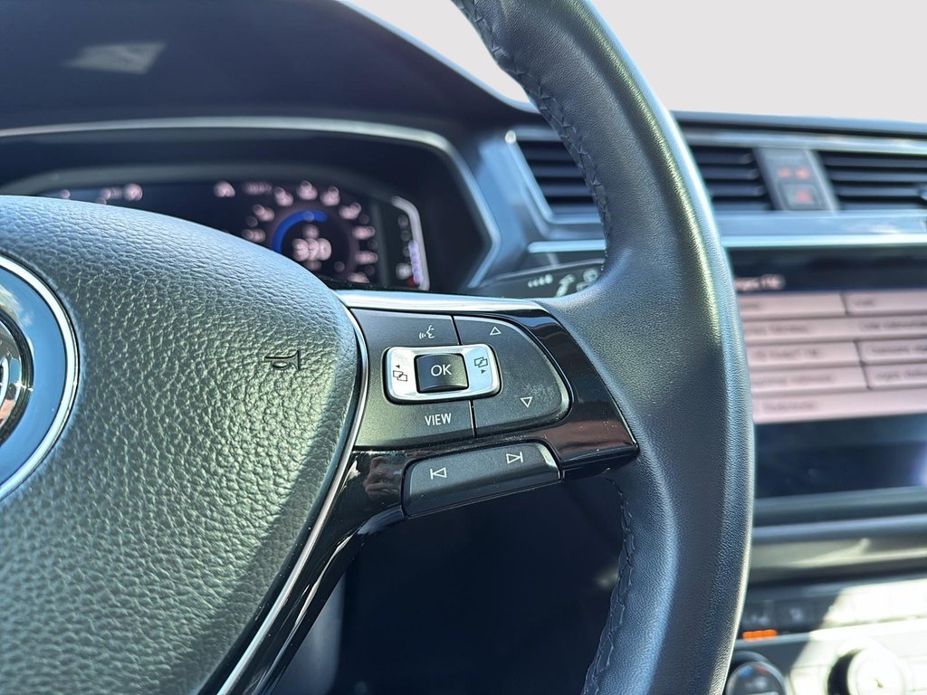 2020 Volkswagen Tiguan Highline in Drummondville, Quebec - 16 - w1024h768px