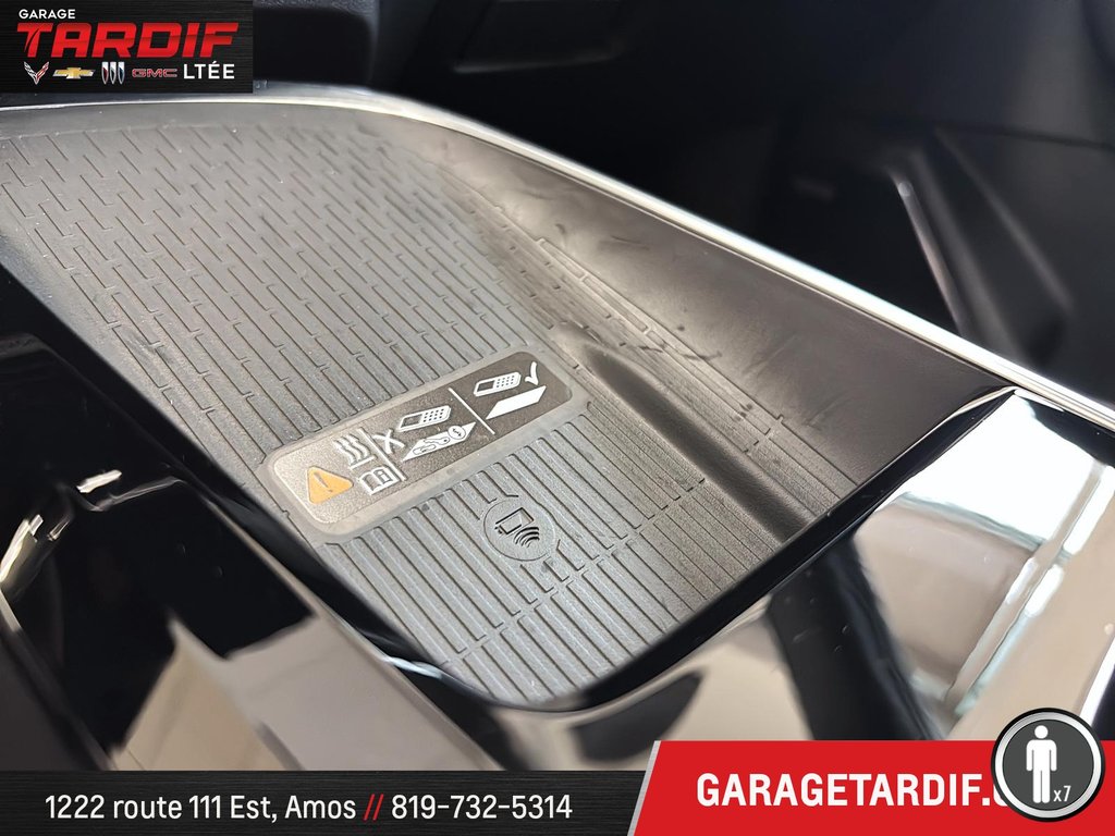 2025 Buick Enclave in Amos, Quebec - 17 - w1024h768px