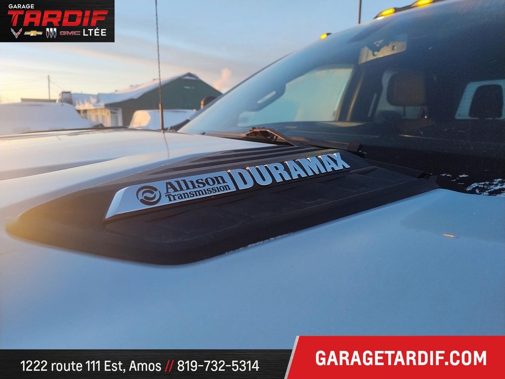 2022 Chevrolet 2500 4RM CAISSE LONGUE CAB MULTIPLAC in Amos, Quebec - 6 - w1024h768px