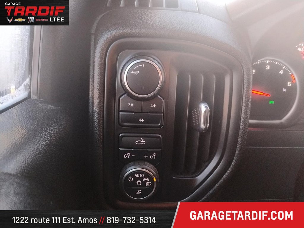 2022 Chevrolet 2500 4RM CAISSE LONGUE CAB MULTIPLAC in Amos, Quebec - 13 - w1024h768px