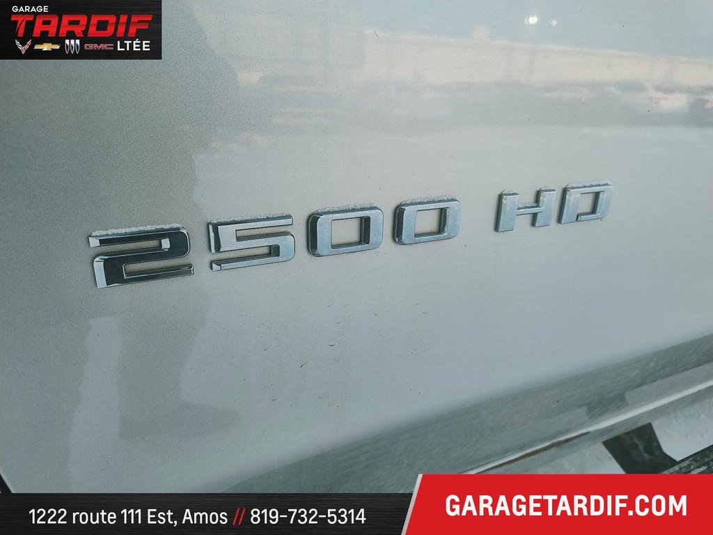 2022 Chevrolet 2500 4RM CAISSE LONGUE CAB MULTIPLAC in Amos, Quebec - 8 - w1024h768px