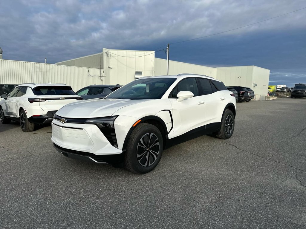 2025 Chevrolet Blazer EV in Amos, Quebec - 1 - w1024h768px