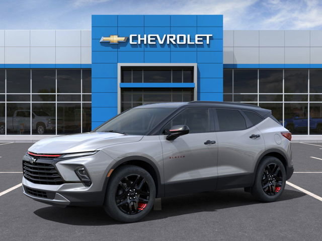 Chevrolet Blazer  2025 à Amos, Québec - 2 - w1024h768px