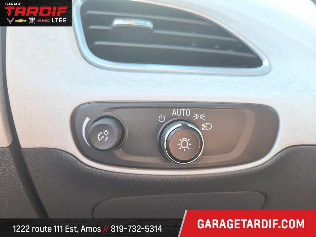 2021 Chevrolet Bolt EV in Amos, Quebec - 14 - w1024h768px