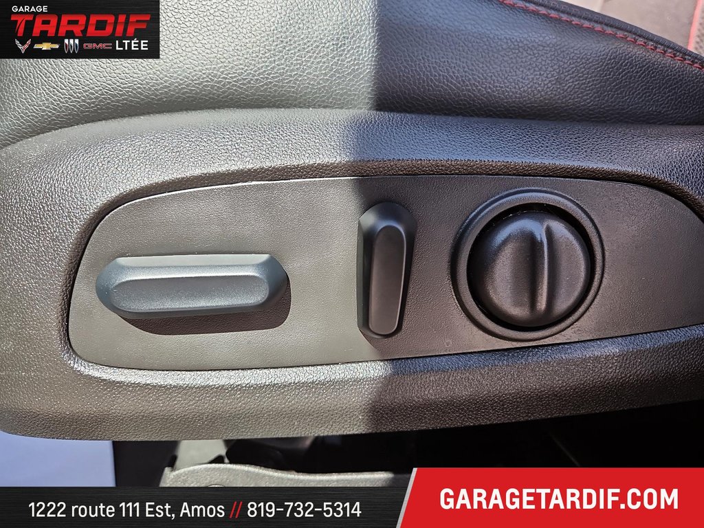 Chevrolet Equinox LT AWD  2024 à Amos, Québec - 10 - w1024h768px