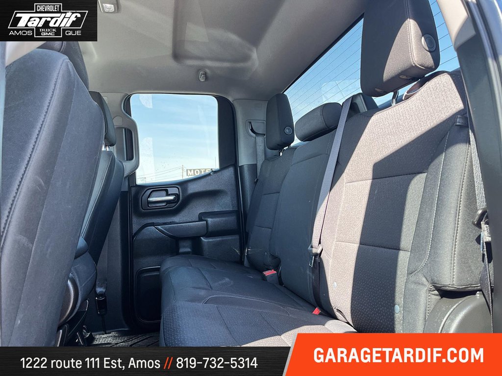 Chevrolet SILVERADO 1500  PICK-UP QUATRE PORTES À  2019 à Amos, Québec - 8 - w1024h768px