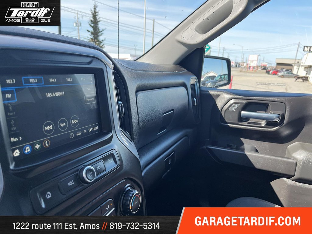 Chevrolet SILVERADO 1500  PICK-UP QUATRE PORTES À  2019 à Amos, Québec - 20 - w1024h768px