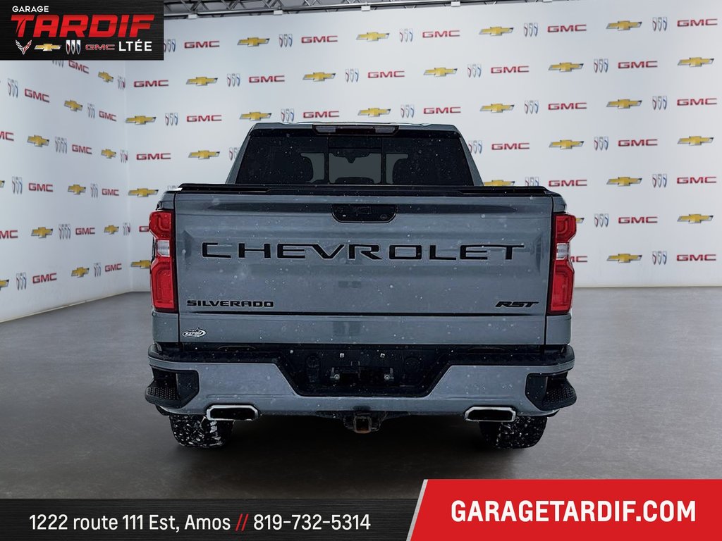 2021 Chevrolet Silverado 1500 in Amos, Quebec - 3 - w1024h768px