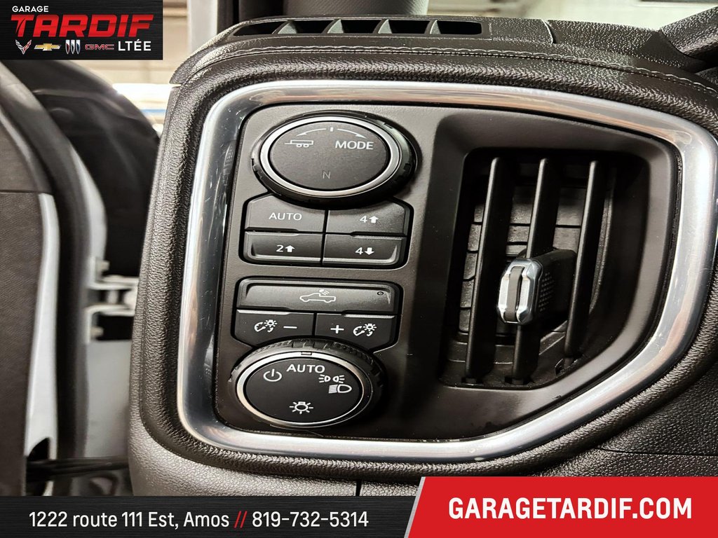 2021 Chevrolet Silverado 1500 in Amos, Quebec - 12 - w1024h768px