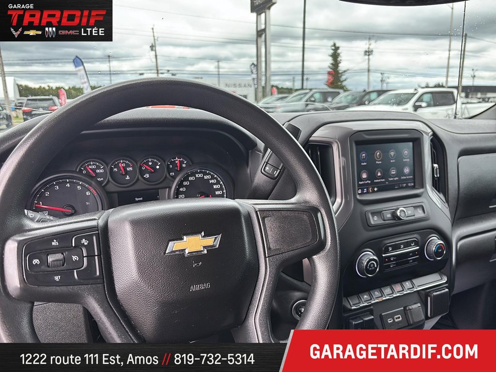 Chevrolet Silverado 1500  2023 à Amos, Québec - 9 - w1024h768px