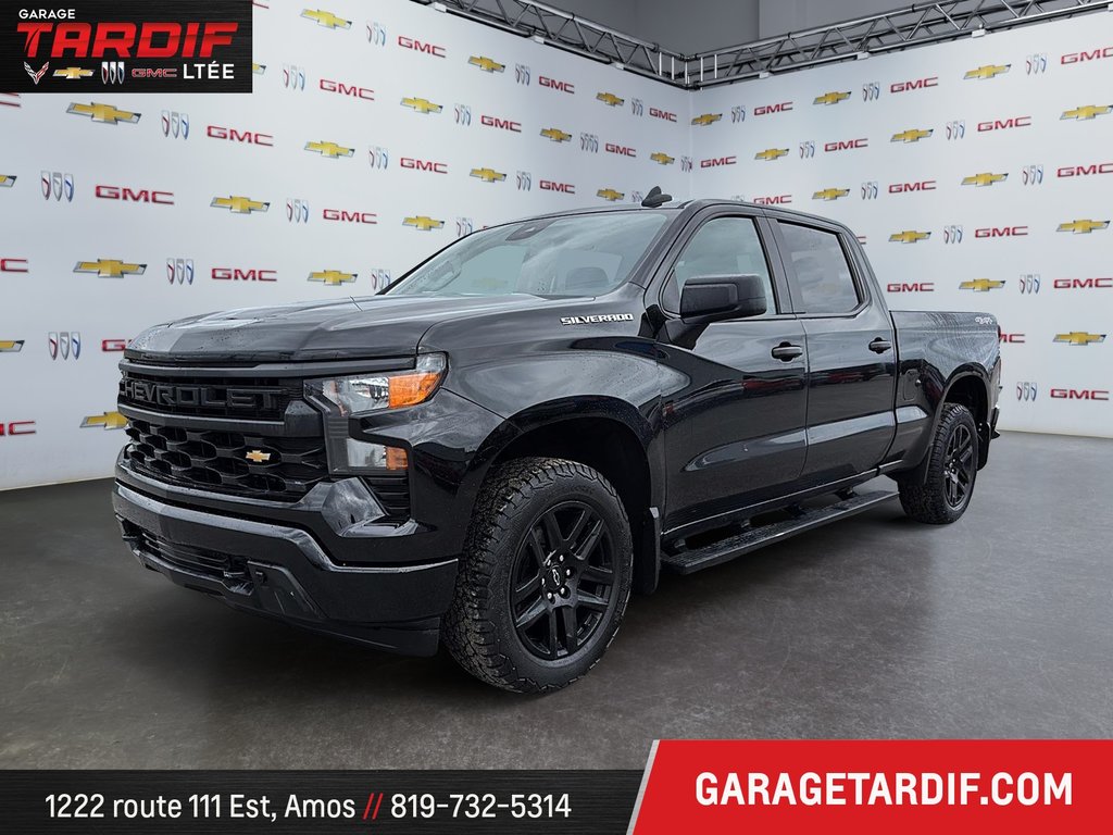 Chevrolet Silverado 1500  2023 à Amos, Québec - 1 - w1024h768px