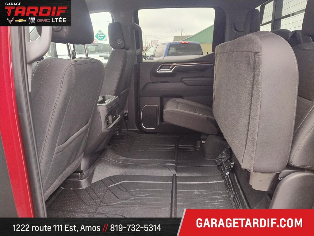 Chevrolet Silverado 1500  2023 à Amos, Québec - 20 - w1024h768px