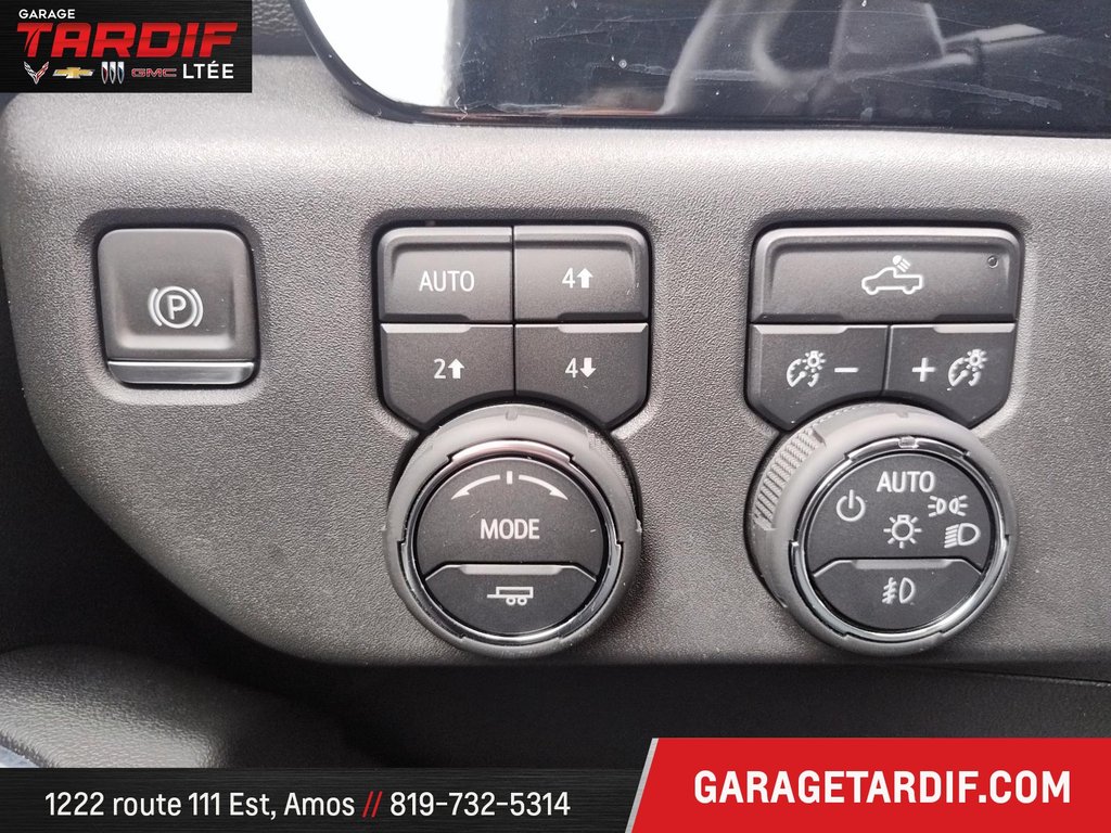 Chevrolet Silverado 1500  2023 à Amos, Québec - 16 - w1024h768px
