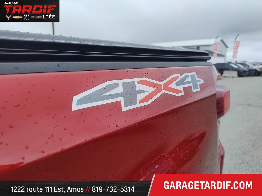 Chevrolet Silverado 1500  2023 à Amos, Québec - 7 - w1024h768px