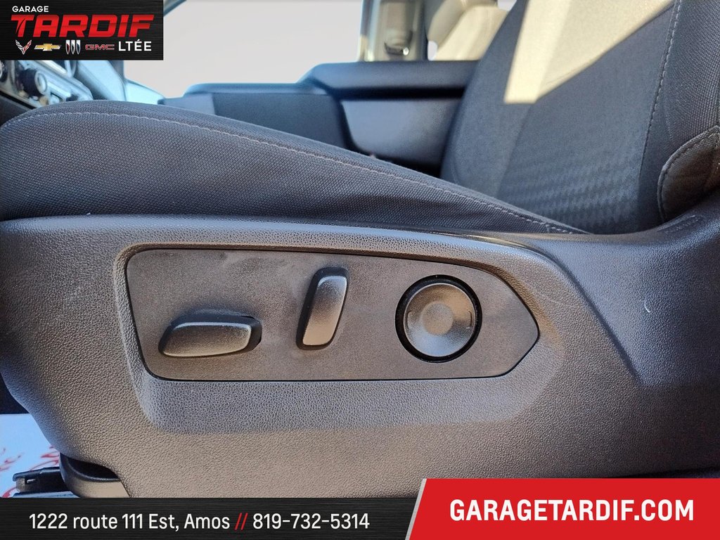 Chevrolet Silverado 1500  2024 à Amos, Québec - 17 - w1024h768px