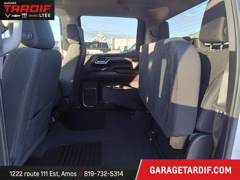 Chevrolet Silverado 1500  2024 à Amos, Québec - 19 - w1024h768px
