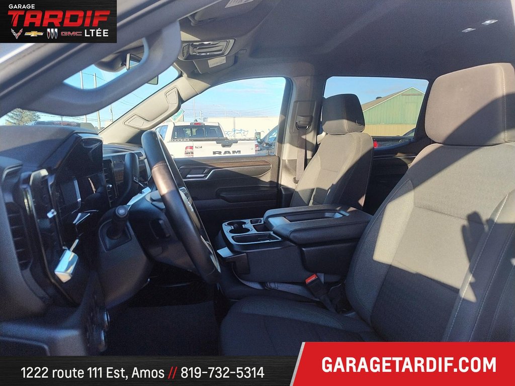 Chevrolet Silverado 1500  2024 à Amos, Québec - 8 - w1024h768px