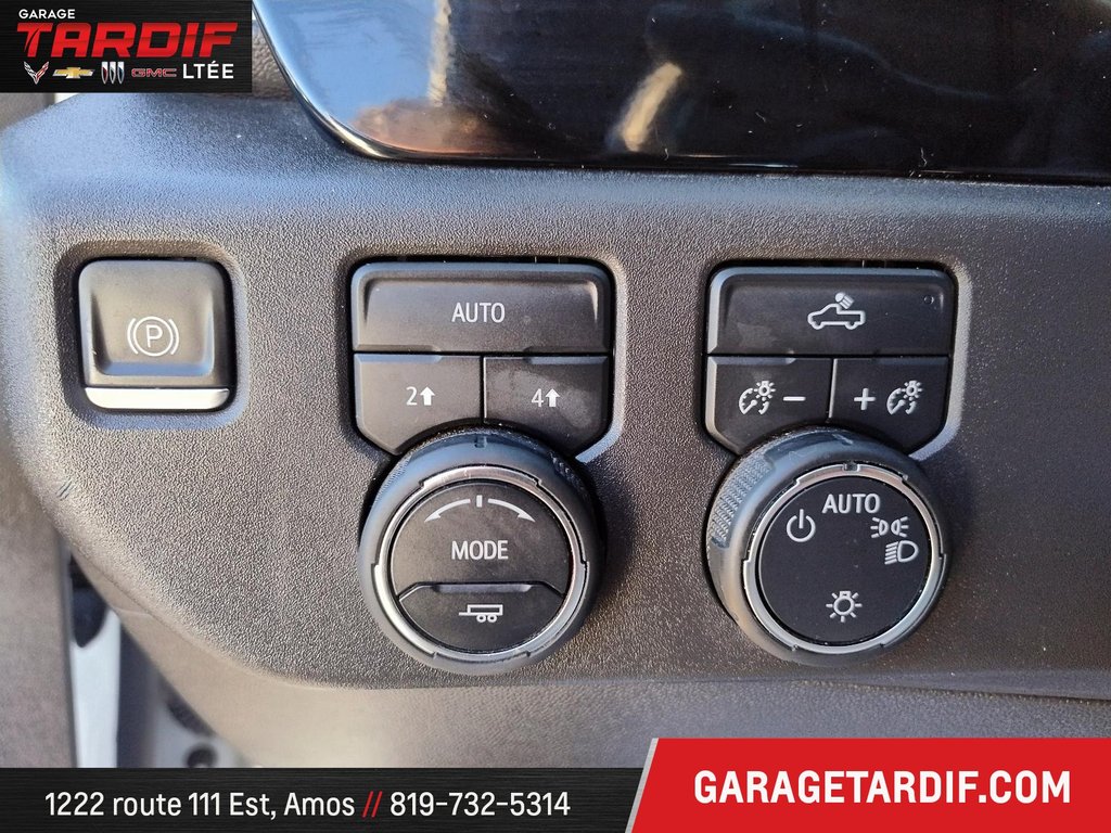 Chevrolet Silverado 1500  2024 à Amos, Québec - 16 - w1024h768px
