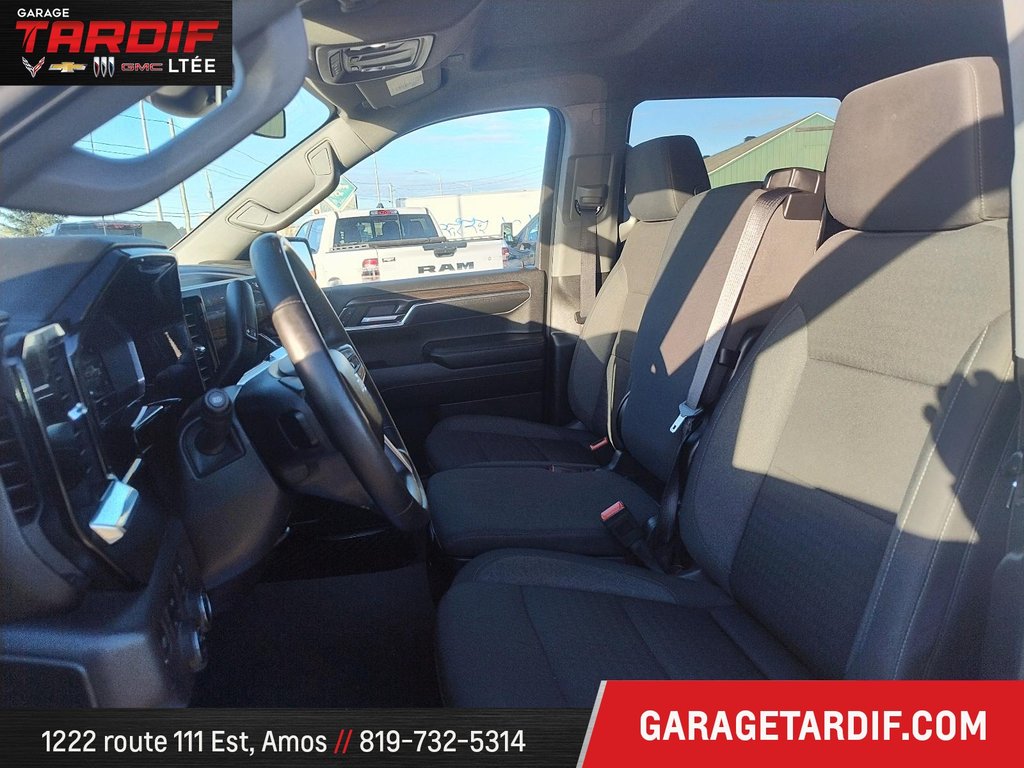 Chevrolet Silverado 1500  2024 à Amos, Québec - 9 - w1024h768px