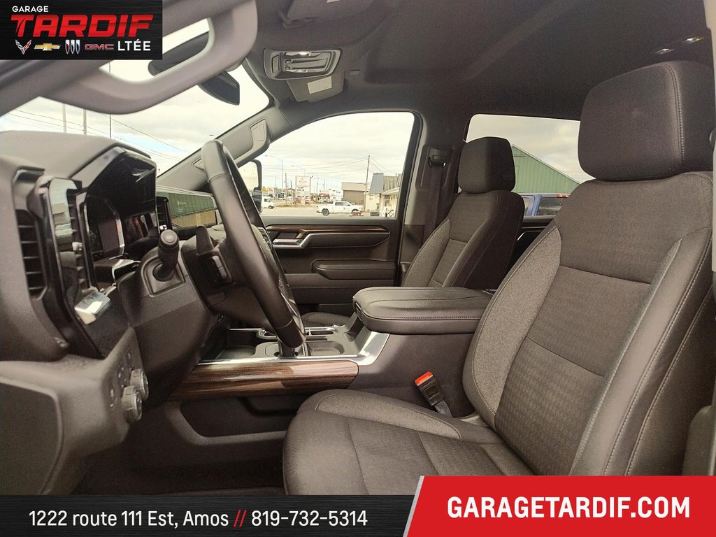 Chevrolet Silverado 1500  2025 à Amos, Québec - 8 - w1024h768px
