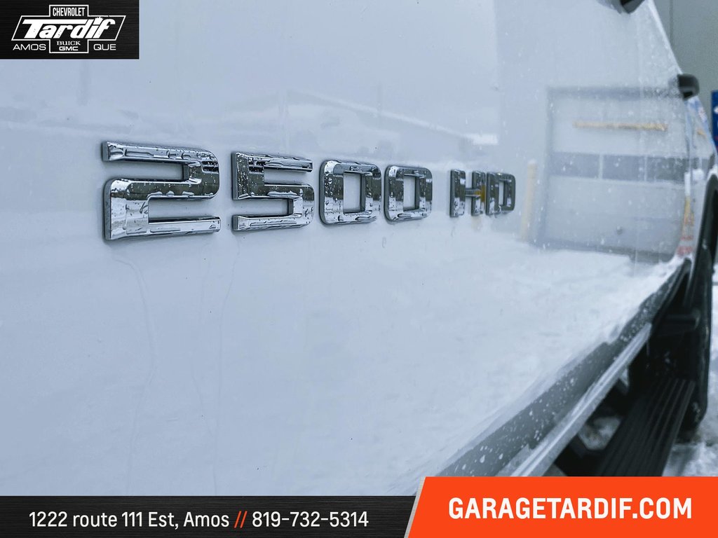 Chevrolet SILVERADO 2500 CAISSE STANDARD DE 6 PIED  2021 à Amos, Québec - 7 - w1024h768px