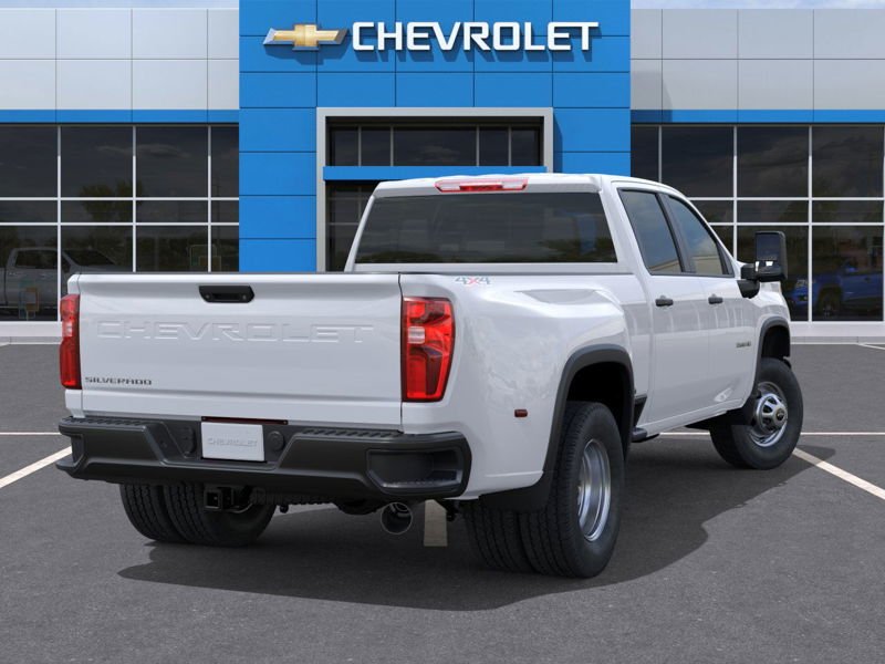 2026 Chevrolet SILVERADO 3500 DRW 4RM WT CREW in Amos, Quebec - 4 - w1024h768px