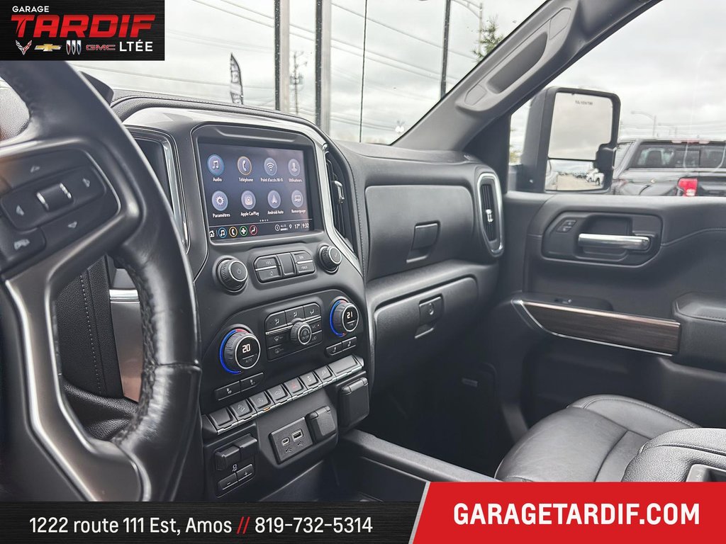 2022 Chevrolet Silverado 4WD Standard BED Crew CAB in Amos, Quebec - 11 - w1024h768px