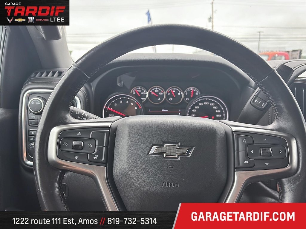 2022 Chevrolet Silverado 4WD Standard BED Crew CAB in Amos, Quebec - 10 - w1024h768px