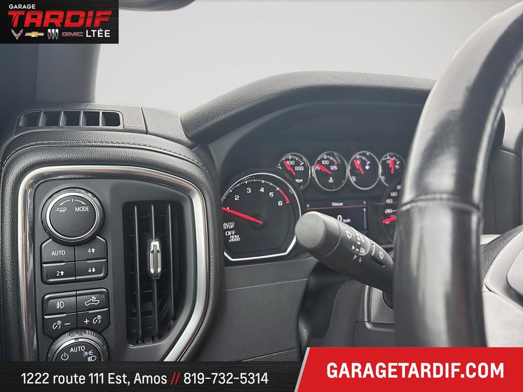 2022 Chevrolet Silverado 4WD Standard BED Crew CAB in Amos, Quebec - 13 - w1024h768px