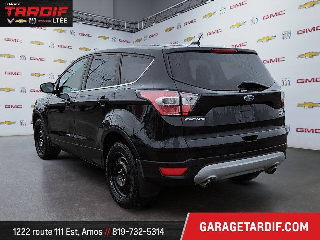 2017 Ford Escape in Amos, Quebec - 4 - w1024h768px