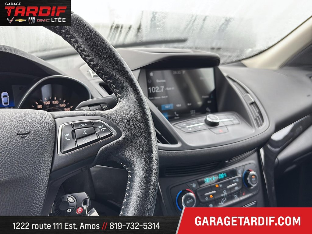 Ford Escape  2017 à Amos, Québec - 10 - w1024h768px