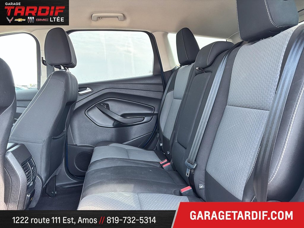 2017 Ford Escape in Amos, Quebec - 7 - w1024h768px