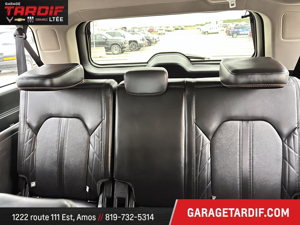 2019 Ford EXPEDITION in Amos, Quebec - 9 - w1024h768px