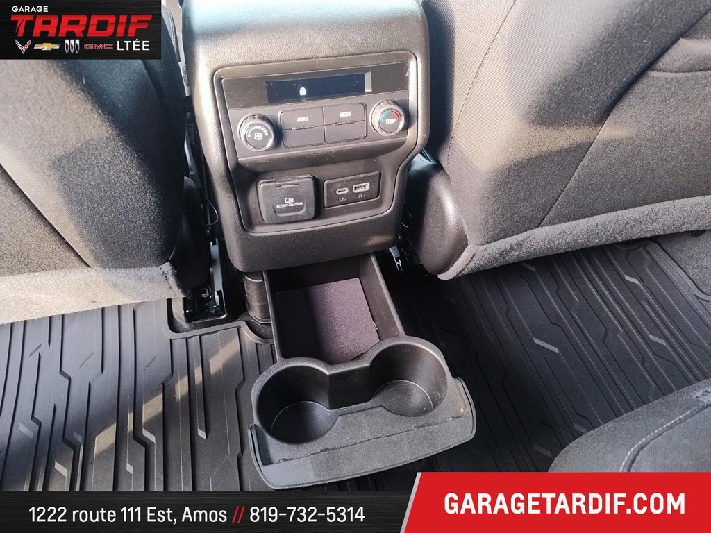 GMC ACADIA  2023 à Amos, Québec - 18 - w1024h768px
