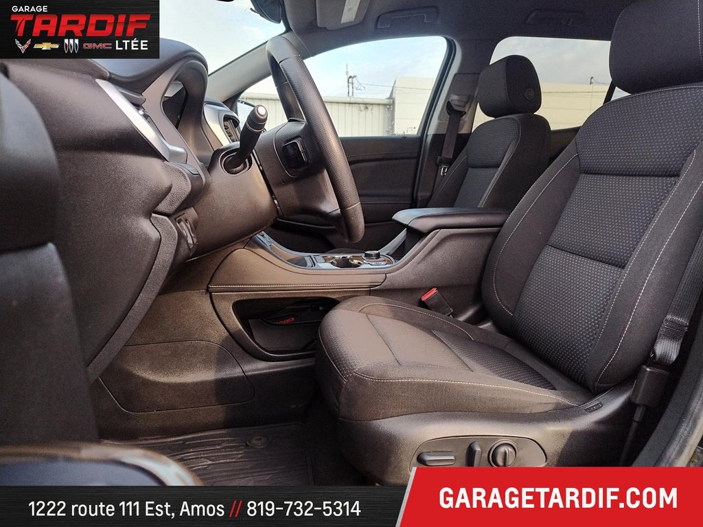 GMC ACADIA  2023 à Amos, Québec - 9 - w1024h768px