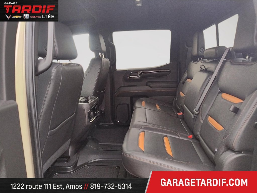 GMC SIERRA 1500 4WD CREW CAB PICKUP  2022 à Amos, Québec - 10 - w1024h768px