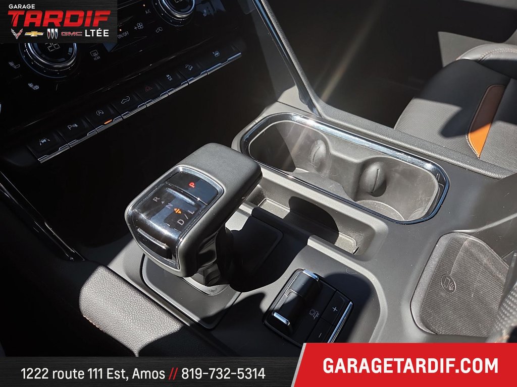 GMC Sierra 1500 4WD Crew CAB Pickup  2023 à Amos, Québec - 25 - w1024h768px