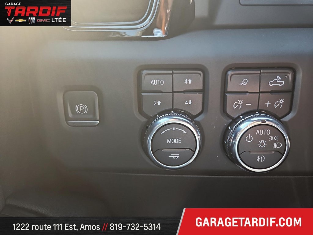 GMC Sierra 1500 4WD Crew CAB Pickup  2023 à Amos, Québec - 17 - w1024h768px