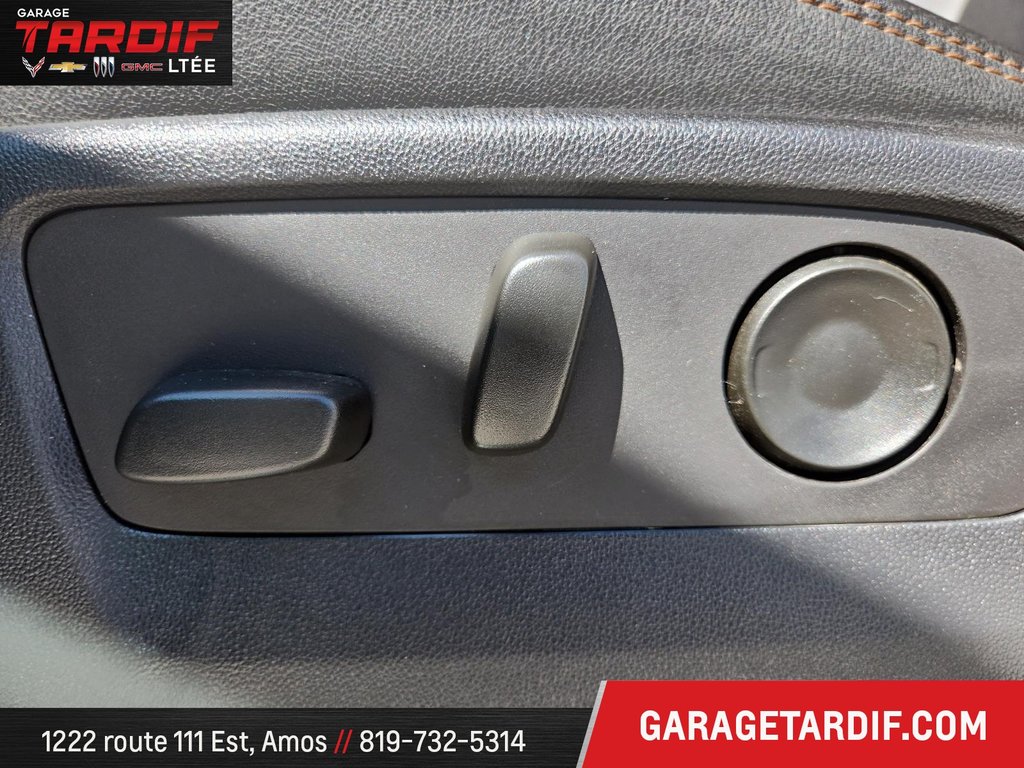 GMC Sierra 1500 4WD Crew CAB Pickup  2023 à Amos, Québec - 12 - w1024h768px