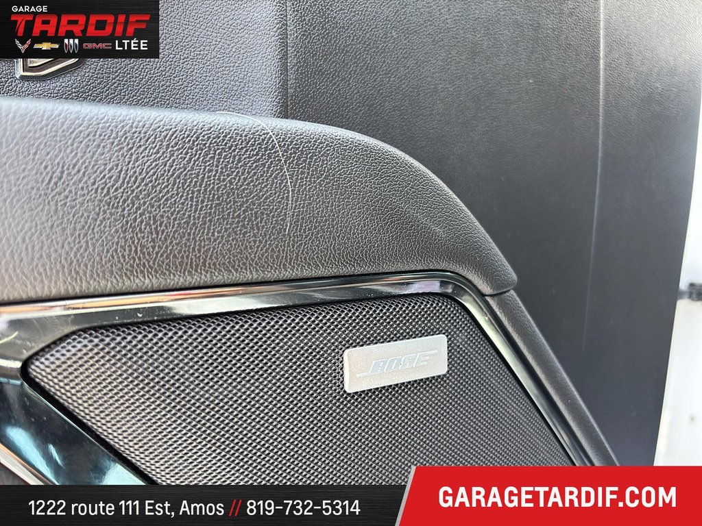 GMC Sierra 1500 4WD Crew CAB Pickup  2023 à Amos, Québec - 8 - w1024h768px