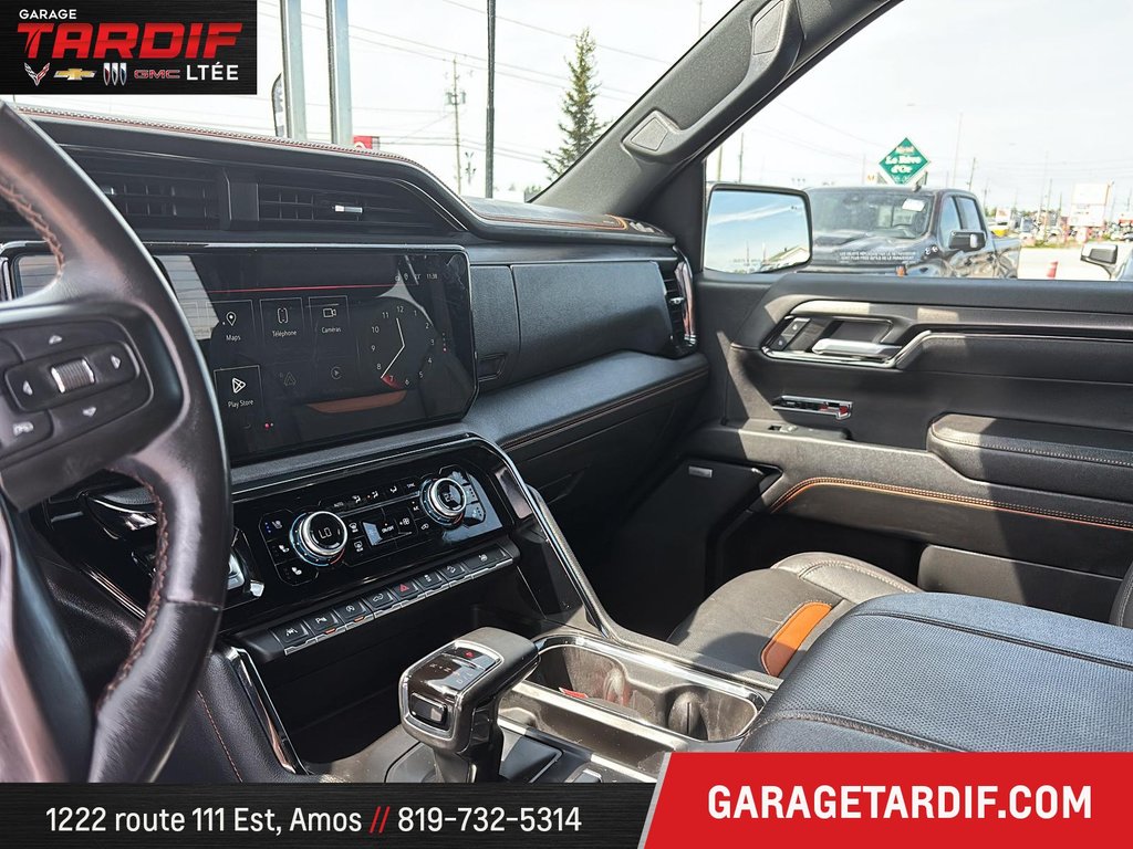 GMC Sierra 1500 4WD Crew CAB Pickup  2023 à Amos, Québec - 10 - w1024h768px