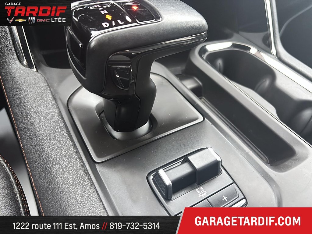 GMC SIERRA 1500 4WD CREW CAB PICKUP  2024 à Amos, Québec - 14 - w1024h768px