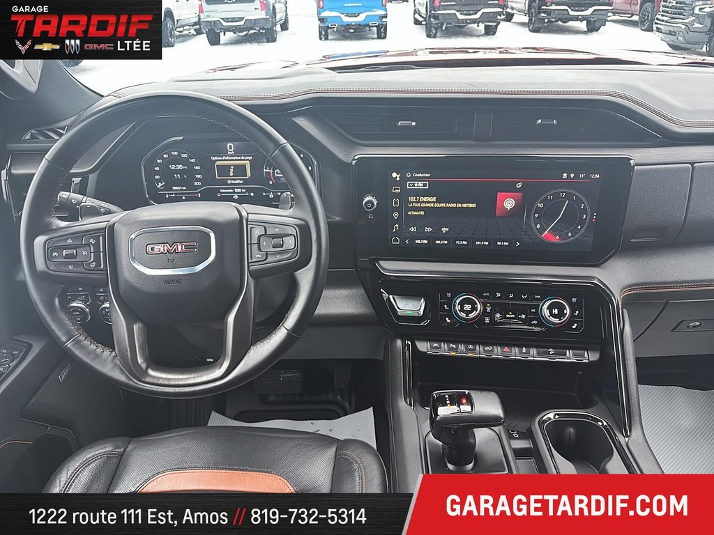 GMC SIERRA 1500 4WD CREW CAB PICKUP  2024 à Amos, Québec - 10 - w1024h768px
