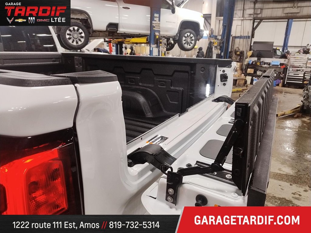 2025 GMC SIERRA 1500 4WD CREW CAB PICKUP in Amos, Quebec - 27 - w1024h768px