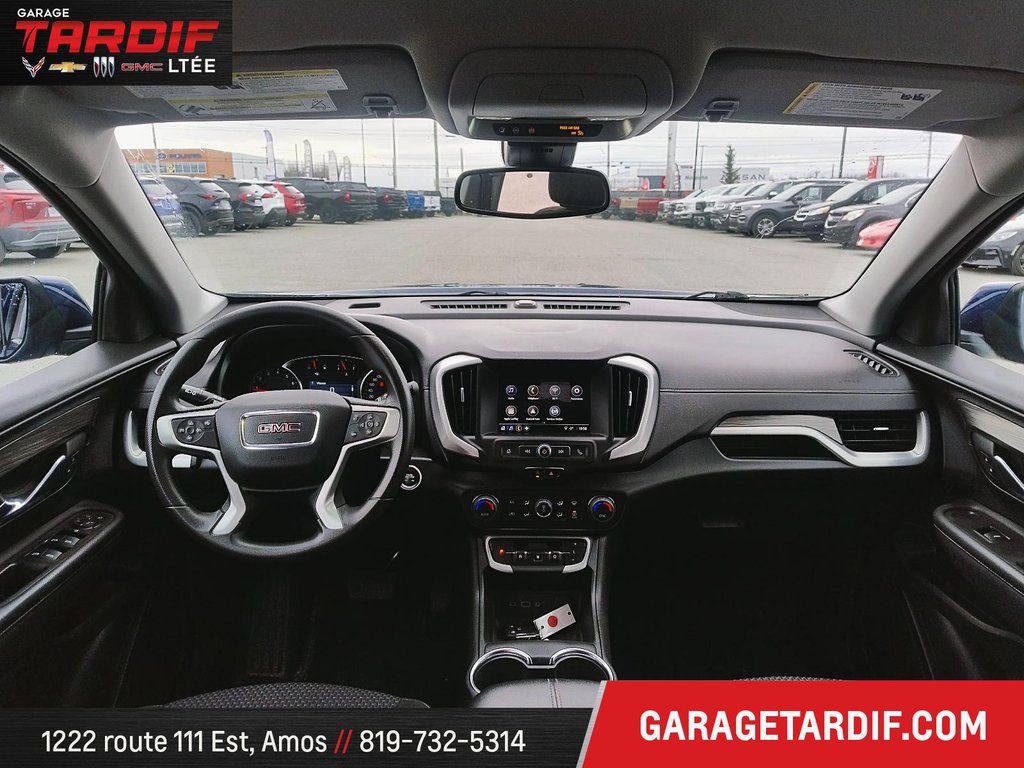 GMC TERRAIN  AWD  2022 à Amos, Québec - 10 - w1024h768px