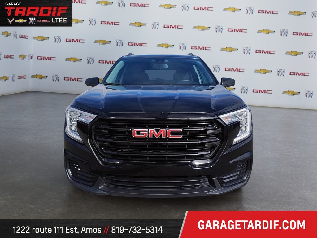 2023 GMC TERRAIN SLE AWD in Amos, Quebec - 2 - w1024h768px