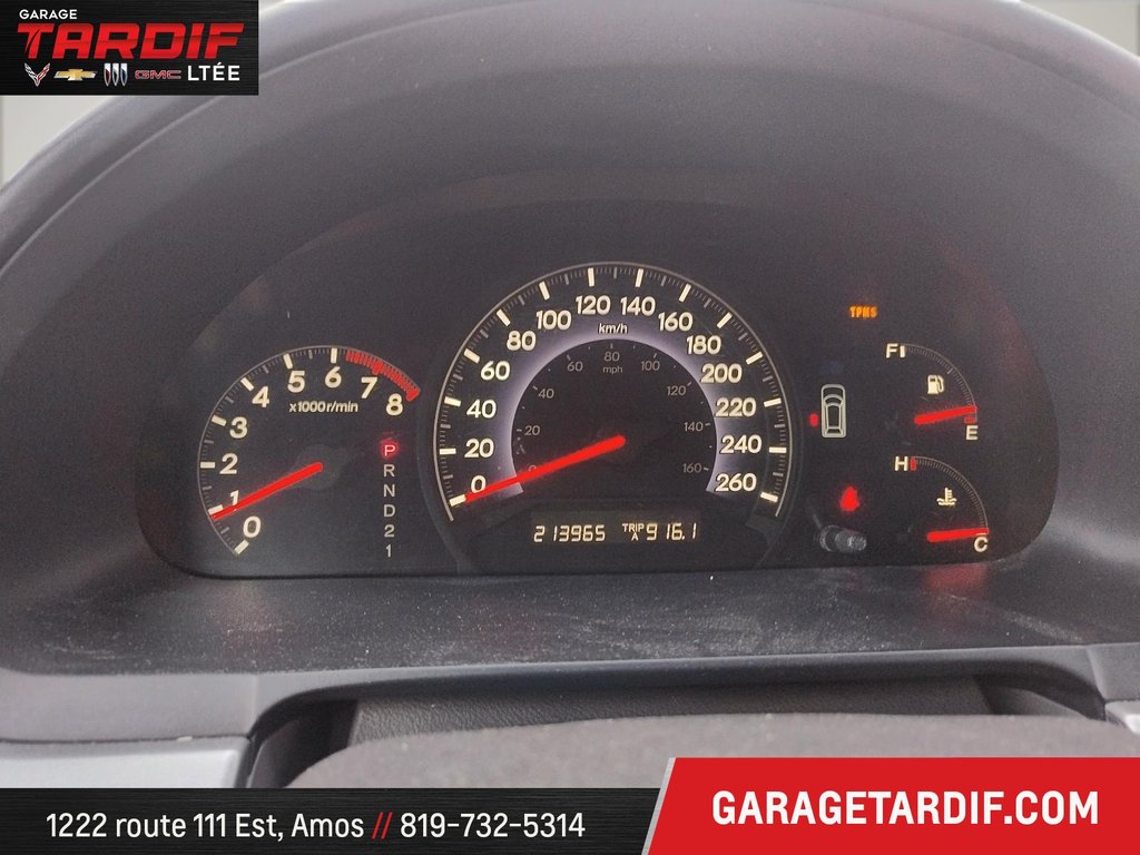 2010 Honda ODYSSEY in Amos, Quebec - 10 - w1024h768px