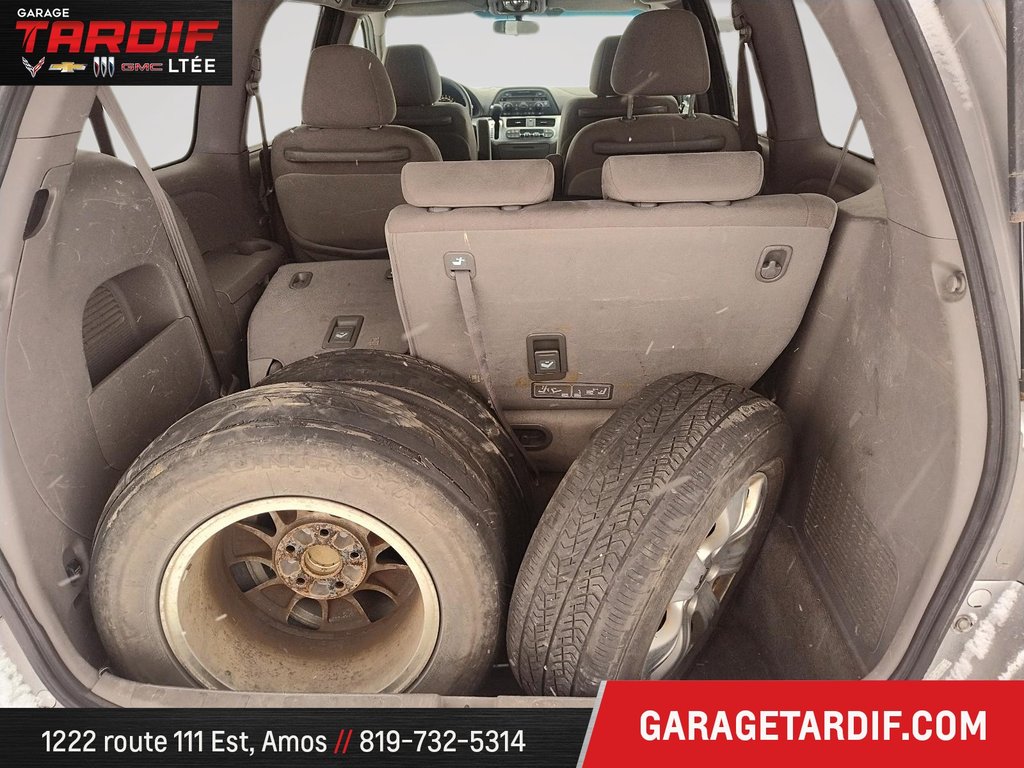 2010 Honda ODYSSEY in Amos, Quebec - 14 - w1024h768px