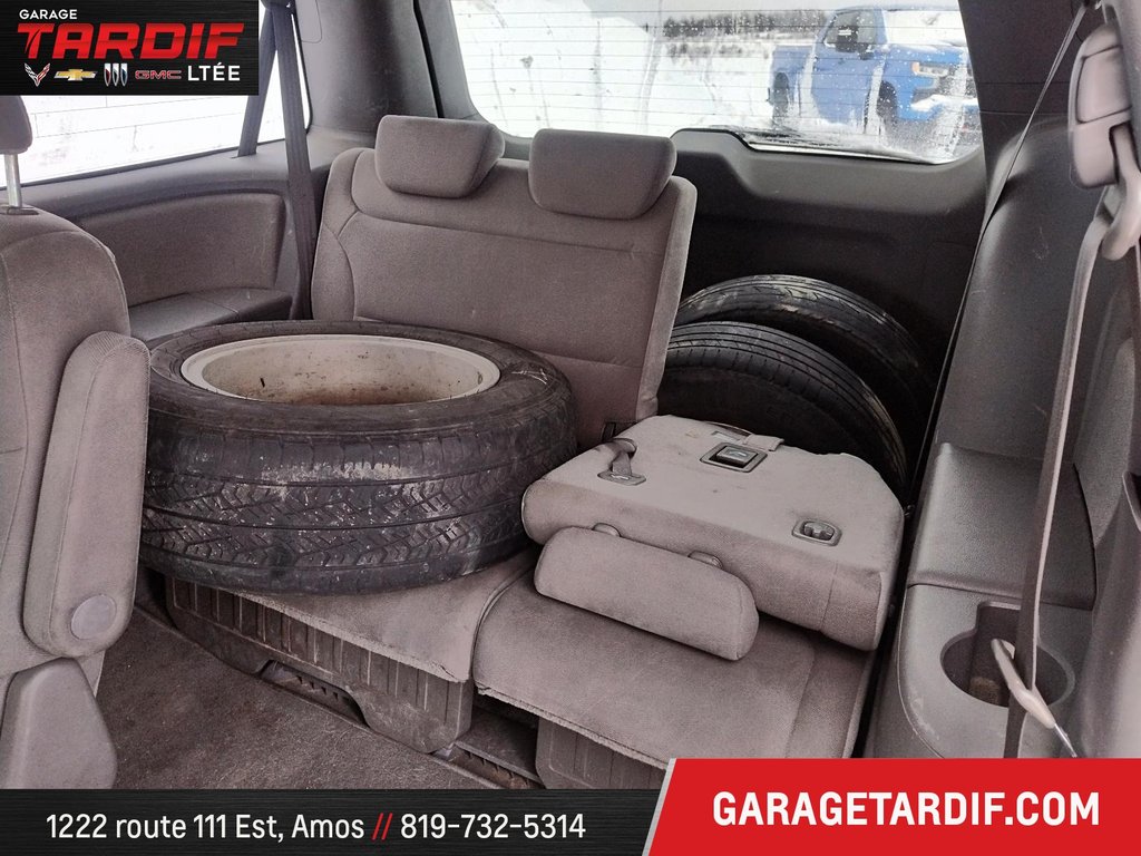 2010 Honda ODYSSEY in Amos, Quebec - 13 - w1024h768px